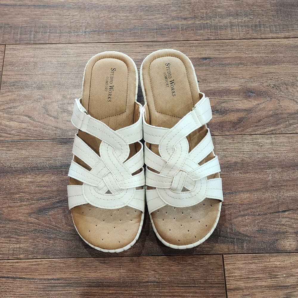 Studio Works Comfort Women's Pabla White Strappy Slide On Wedge Sandal Size 9.5